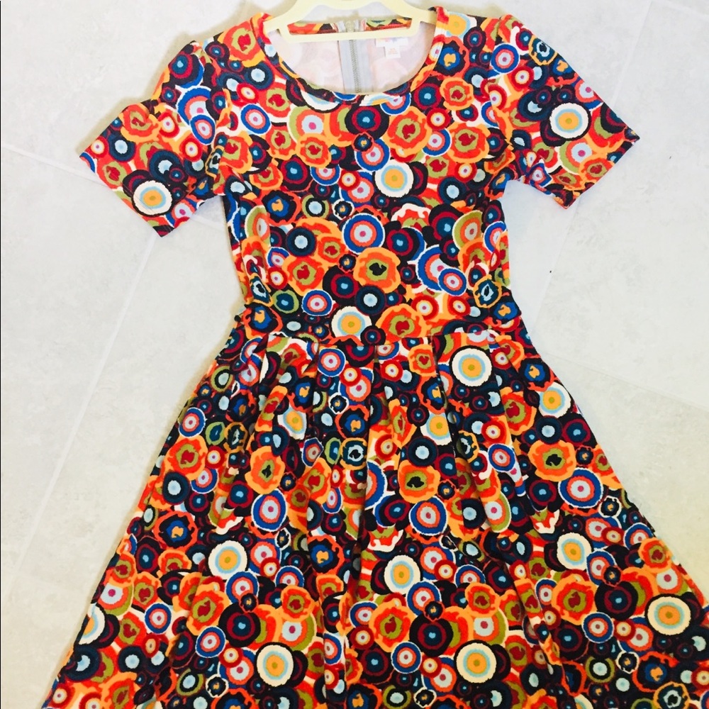 LuLaRoe XS Amelia Dress